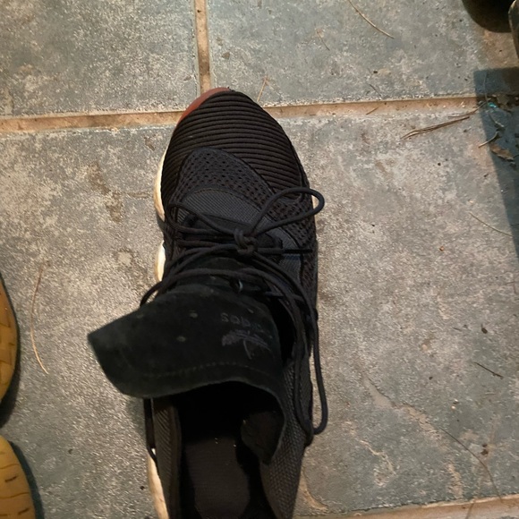 Sneakers Bundle - Picture 3 of 16